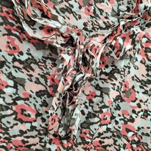 Halogen Women's Nylon Pink Brown Camo Print Bubble Hem Ruffle Neck Top Size L - Picture 2 of 5
